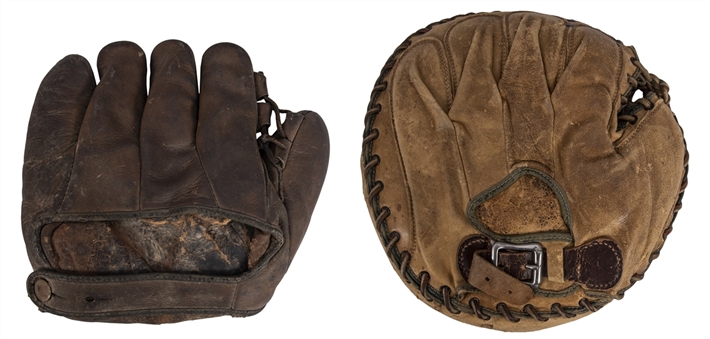 Lot of (2) Vintage Baseball Gloves: Catchers Mitt & Fielders Glove